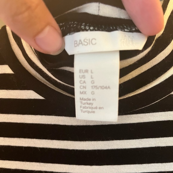 Striped H&M mock neck basic - Picture 3 of 3